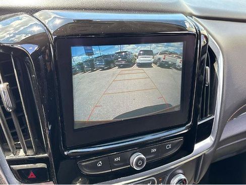 Used 2019 Chevrolet Traverse LT w/ LPO, Black Accent Package AWD/4WD image 30