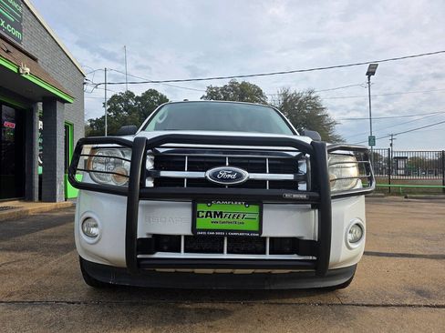 Used 2011 Ford Escape XLT image 6