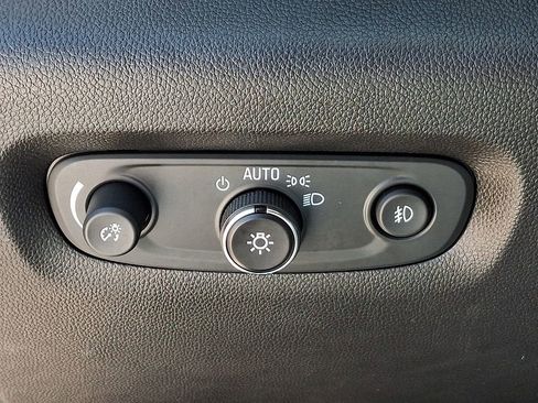 Certified 2019 Chevrolet Traverse LT FWD image 28