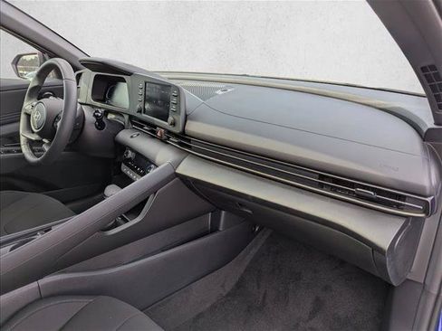 Used 2026 Hyundai Elantra SEL Sport Premium FWD image 27