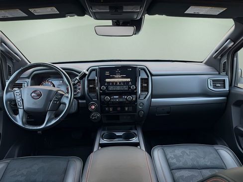Used 2024 Nissan Titan PRO-4X image 14