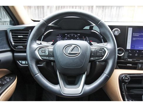 Used 2024 Lexus NX 250 FWD w/ Towing Package (2000 Lbs) image 16