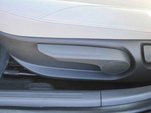 Certified 2025 Hyundai Sonata SE image 27