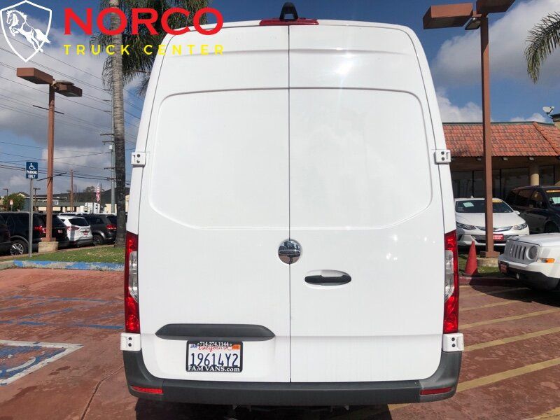 Used 2019 Freightliner Sprinter 3500 RWD image 11