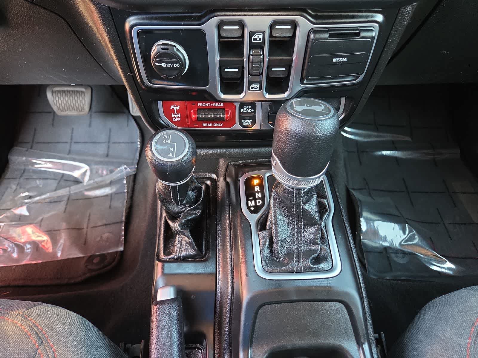 Certified 2025 Jeep Wrangler Unlimited Rubicon AWD/4WD image 25