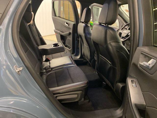 Used 2024 Ford Escape ST-Line w/ Tech Pack #1 AWD/4WD image 30