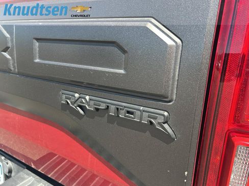 Used 2017 Ford F150 Raptor w/ Equipment Group 802A Luxury AWD/4WD image 9
