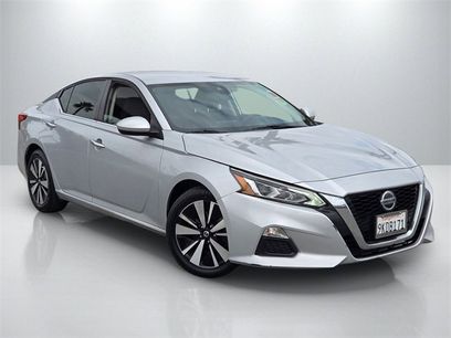 Used 2021 Nissan Altima 2.5 SV
