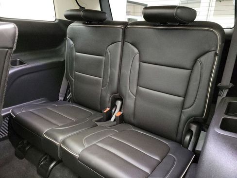 Used 2022 GMC Acadia Denali w/ Denali Ultimate Package image 12