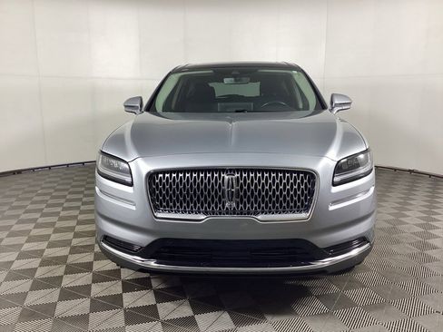Used 2022 Lincoln Nautilus Reserve image 6