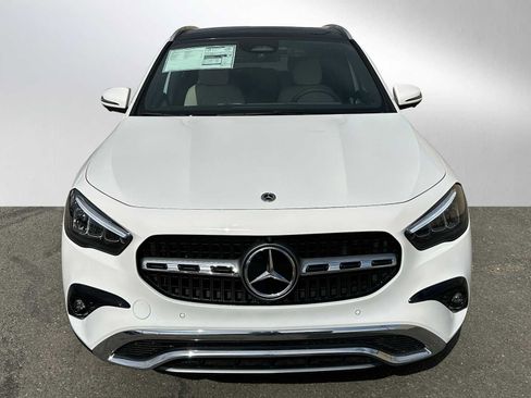 Used 2025 Mercedes-Benz GLA 250 4MATIC image 3