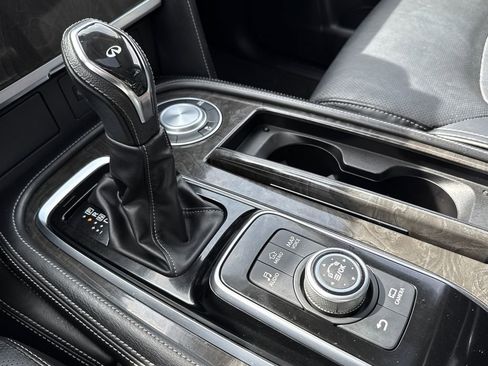 Used 2024 INFINITI QX80 Luxe image 27