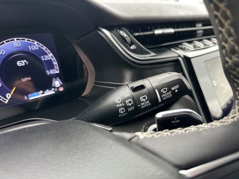 Certified 2024 Jeep Grand Cherokee L Laredo image 24