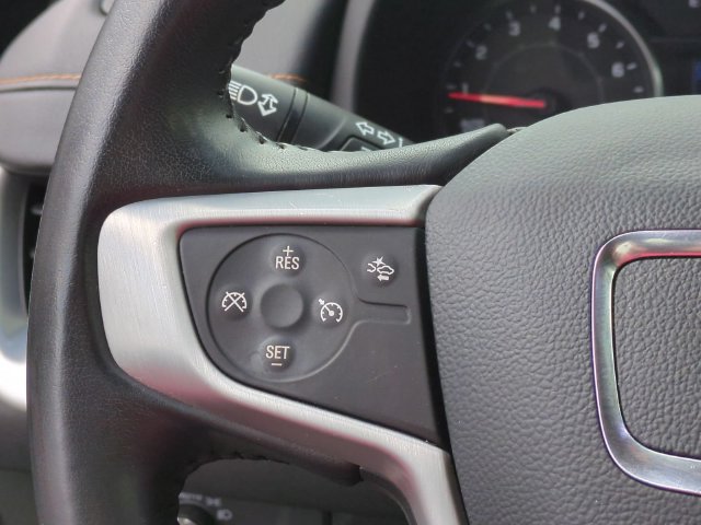 Used 2020 GMC Terrain SLE w/ Driver Convenience Package FWD image 19