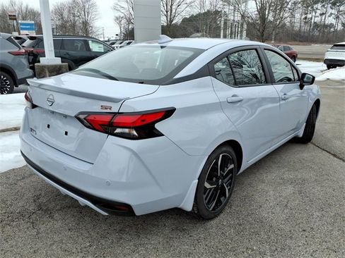 New 2025 Nissan Versa SR image 3