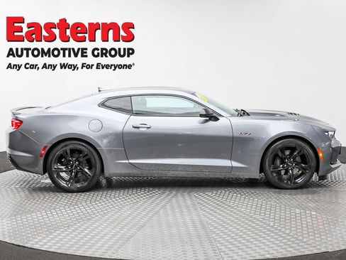 Used 2021 Chevrolet Camaro LT image 4