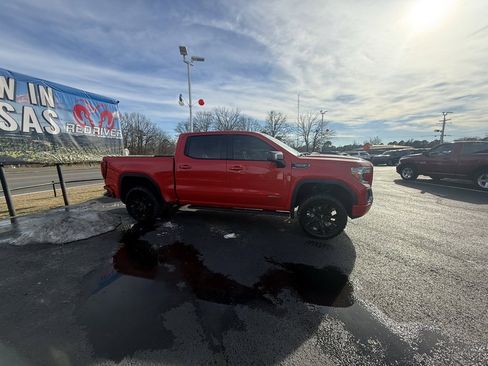 Used 2021 GMC Sierra 1500 AT4 w/ AT4 Premium Package image 3