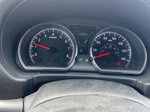 Used 2018 Nissan Versa SV FWD image 9