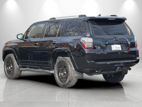 Used 2021 Toyota 4Runner SR5 image 6