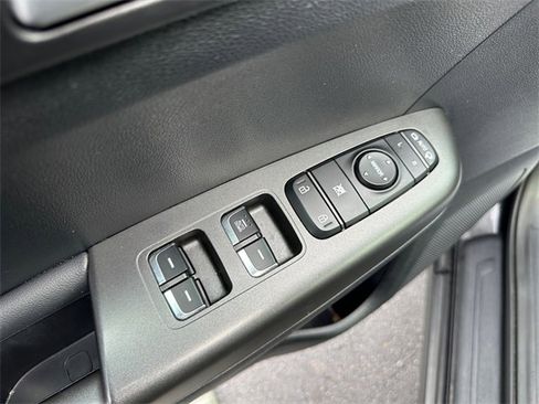 Used 2022 Kia Sportage LX w/ LX FWD Value Edition Package image 19