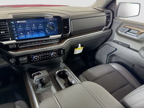 New 2026 Chevrolet Silverado 1500 LT w/ Z71 Off-Road Package AWD/4WD image 22