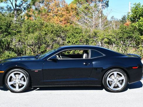 Used 2010 Chevrolet Camaro SS w/ RS Package image 25