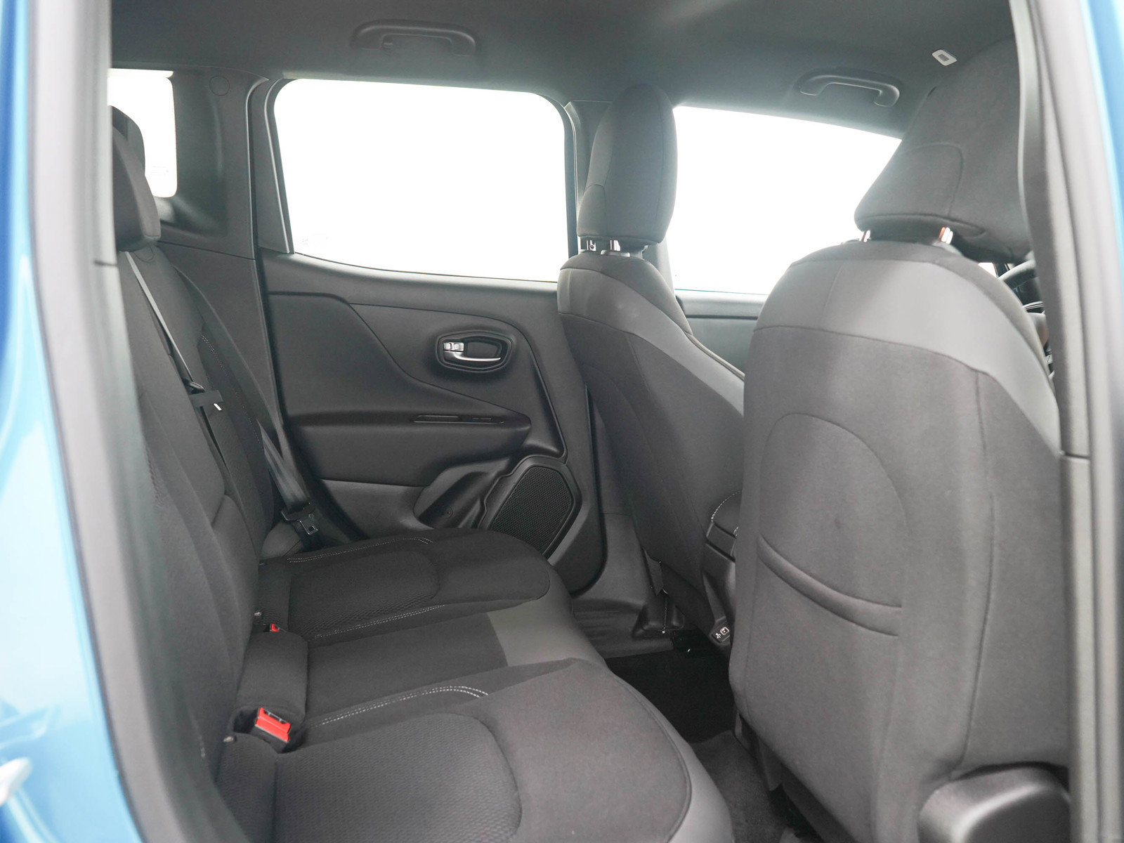 Used 2022 Jeep Renegade Altitude w/ Convenience Group AWD/4WD image 13