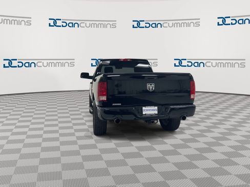 Used 2014 RAM 1500 Express RWD image 7