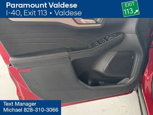 Used 2021 Ford Escape SE w/ SE Sport Appearance Package image 8