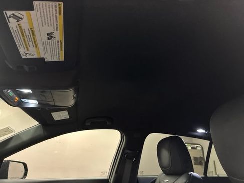 Certified 2023 Cadillac XT4 Sport FWD image 21
