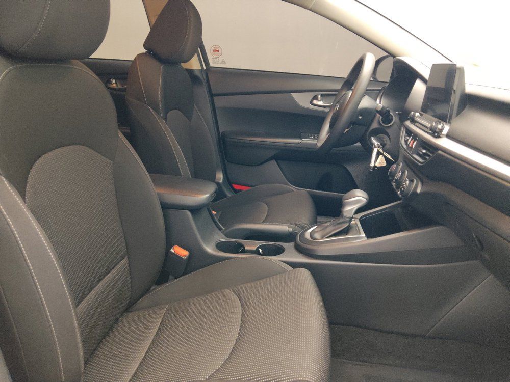 Used 2021 Kia Forte LXS FWD image 21