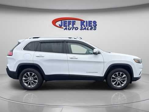 Used 2020 Jeep Cherokee Latitude Plus w/ Cold Weather Group image 4