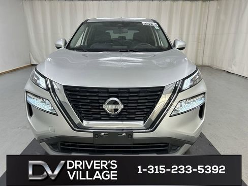 Used 2023 Nissan Rogue SV AWD/4WD image 3