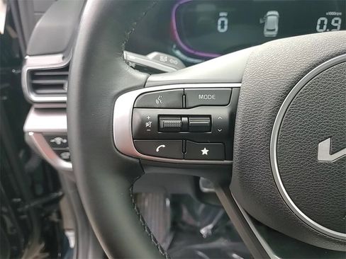 Certified 2025 Kia Sportage EX w/ Premium Package image 14