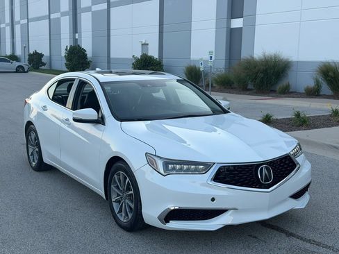 Used 2019 Acura TLX FWD image 3