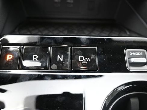 Used 2025 Nissan Murano SV AWD/4WD image 15