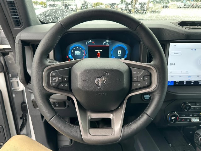 Used 2025 Ford Bronco Badlands AWD/4WD image 13