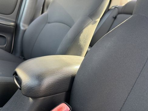 Used 2005 Dodge Neon SXT w/ Sport Appearance Group image 13