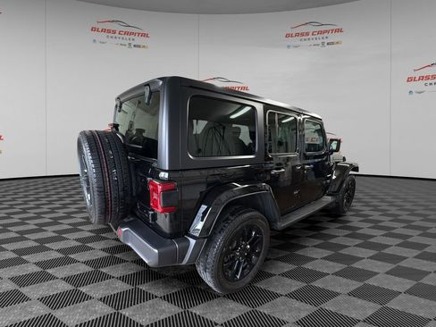 Used 2023 Jeep Wrangler Unlimited Sahara w/ Cold Weather Group image 7
