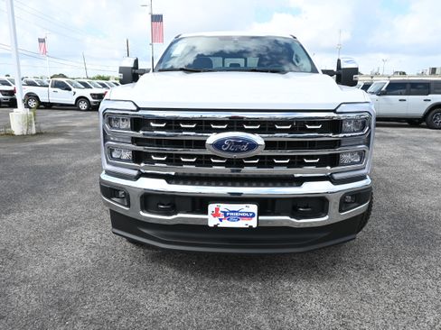 New 2026 Ford F250 Lariat w/ Chrome Package AWD/4WD image 9