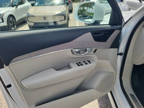 Certified 2024 Volvo XC90 T8 Plus w/ Protection Package AWD/4WD image 20