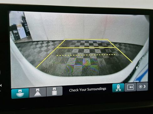 Certified 2024 Honda Pilot Touring image 14
