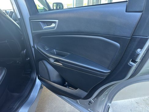 Used 2024 Ford Edge SEL image 15
