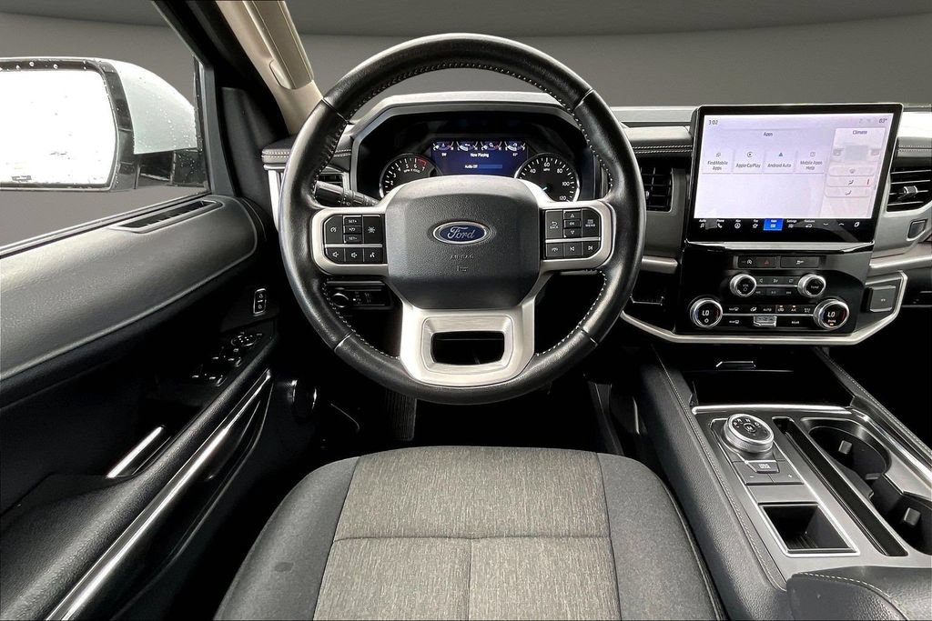 Used 2024 Ford Expedition XLT RWD image 11