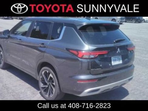 Used 2024 Mitsubishi Outlander SE AWD/4WD image 2