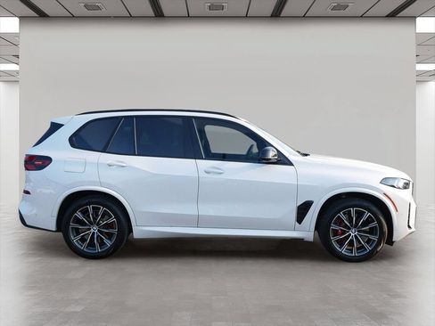 Used 2024 BMW X5 M60i AWD/4WD image 7