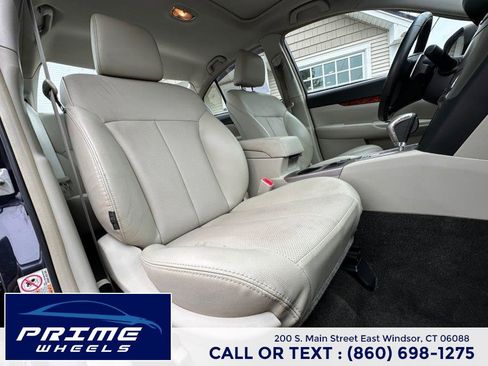 Used 2012 Subaru Legacy 3.6R Limited AWD/4WD image 17