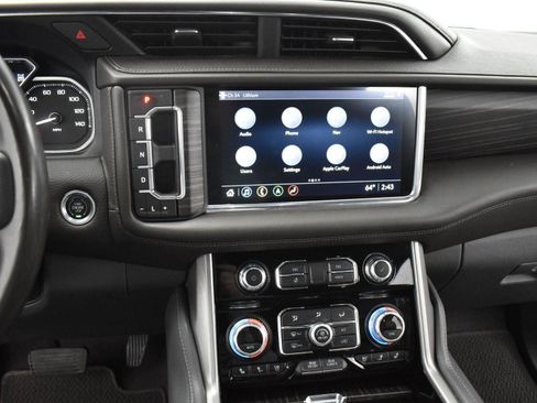 Used 2021 GMC Yukon XL Denali w/ Denali Premium Package AWD/4WD image 23