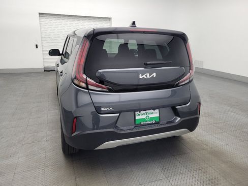 Used 2025 Kia Soul LX image 6
