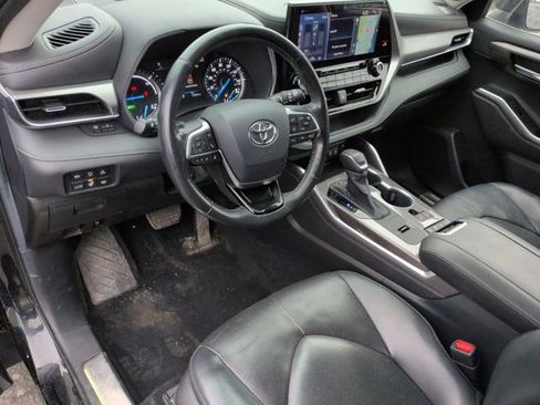 Certified 2020 Toyota Highlander Platinum image 14